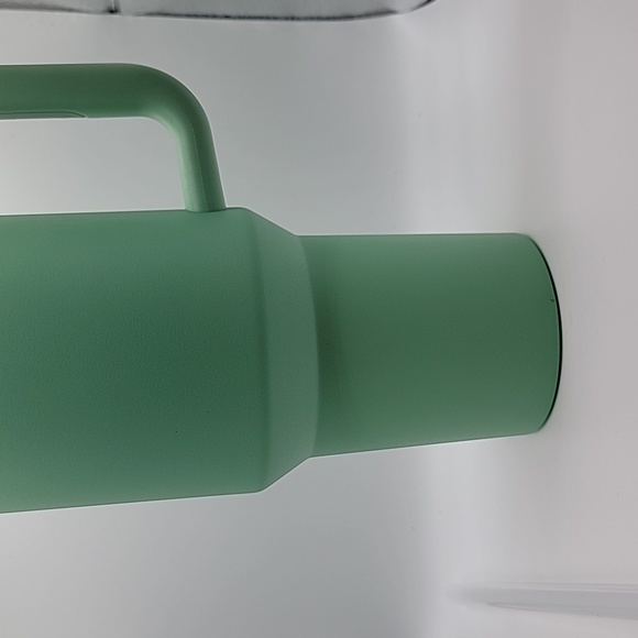 'Sold' Stanley THE QUENCHER H2.0 FLOWSTATE™ TUMBLER | 40 OZ, NWOT - Picture 7 of 10